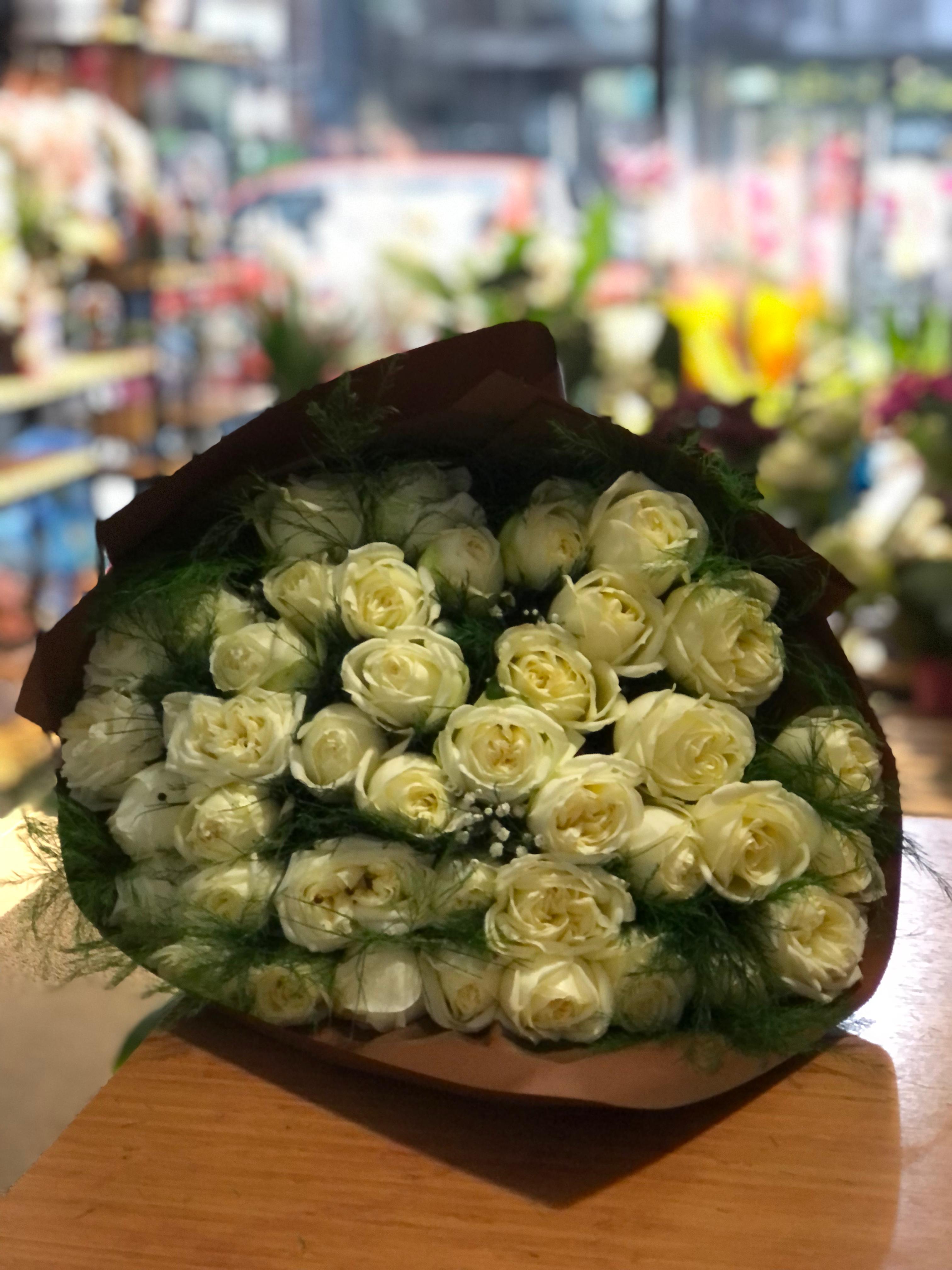 41’li Beyaz Gül Buketi